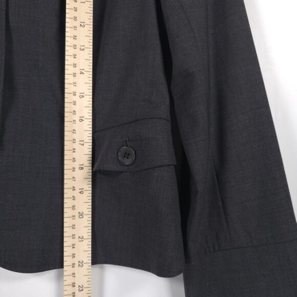 Theory WOOL Blend USA🇺🇸MADE Button Up Collared Crop Blazer Jacket Size 10 - Picture 7 of 11